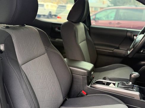 Used 2021 Toyota Tacoma TRD Sport image 67