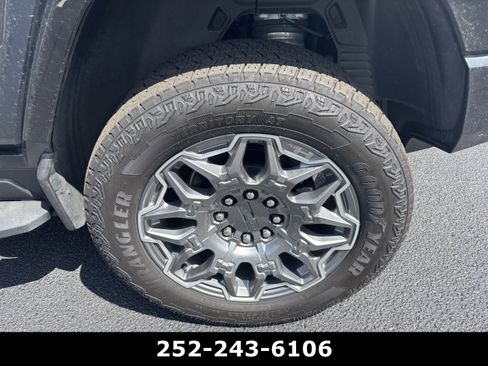 Used 2026 GMC Hummer EV SUV AWD/4WD image 5