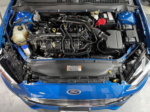 Used 2020 Ford Fusion SE AWD/4WD image 41