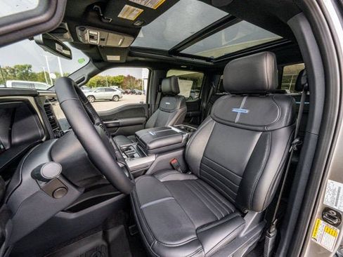 New 2025 Ford F150 Platinum w/ Equipment Group 702A High image 84