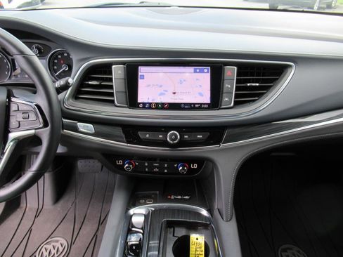 Used 2024 Buick Enclave Essence w/ Sport Touring Edition image 22