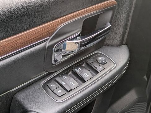 Used 2015 RAM 1500 Laramie w/ Convenience Group image 11