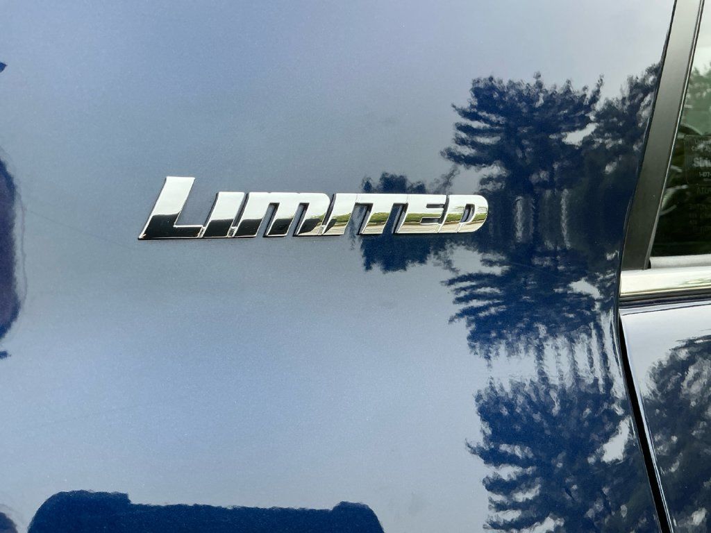 Used 2023 Toyota 4Runner Limited AWD/4WD image 23