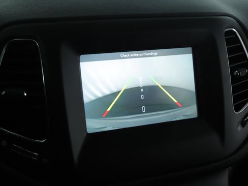 Certified 2019 Jeep Compass Latitude w/ Popular Equipment Group image 12