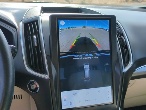 Used 2022 Ford Edge Titanium w/ Equipment Group 301A image 24