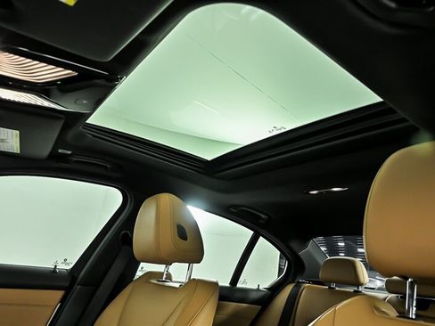 Used 2020 BMW M340i RWD image 19