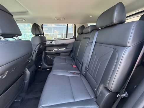 Certified 2025 Hyundai Santa Fe XRT AWD/4WD image 17