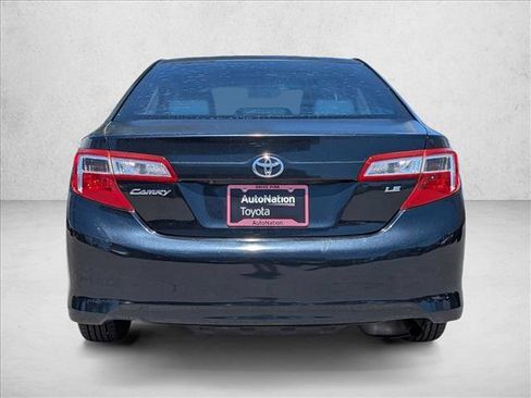 Used 2014 Toyota Camry LE FWD image 7