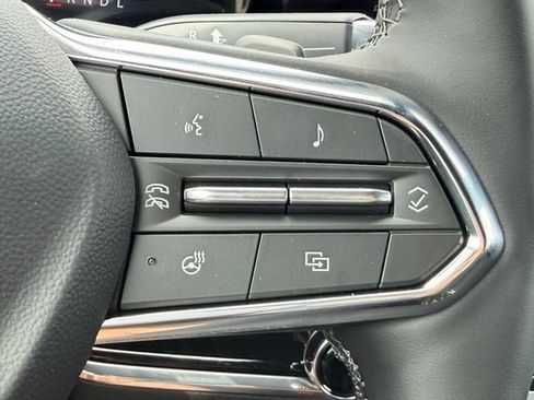 New 2026 Chevrolet Equinox LT w/ Convenience Package II FWD image 9