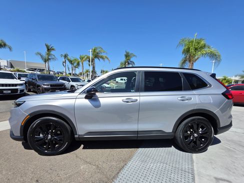 Used 2025 Honda CR-V Sport Touring image 2