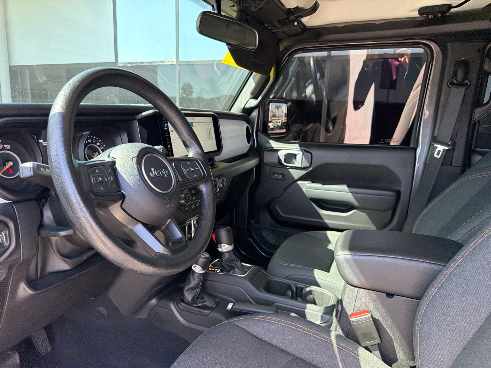 Used 2025 Jeep Gladiator Sport AWD/4WD image 10