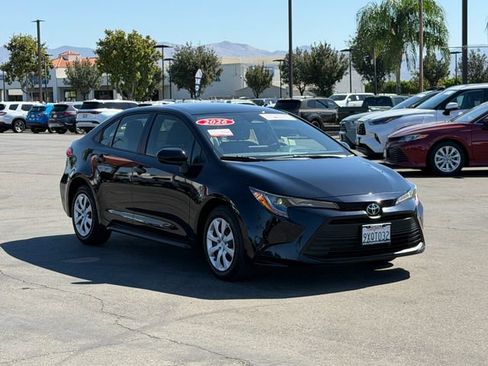 Used 2026 Toyota Corolla LE FWD image 3