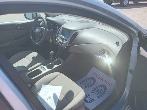 Used 2017 Chevrolet Cruze LS image 10