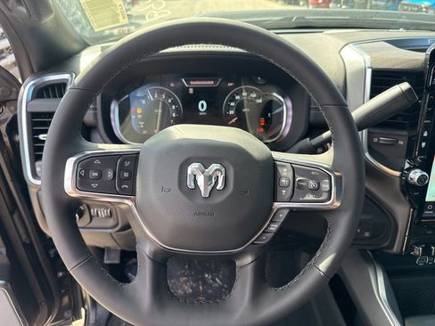 New 2026 RAM 2500 Laramie AWD/4WD image 10