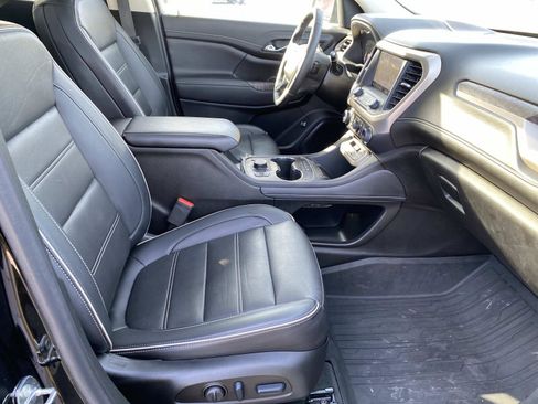 Used 2023 GMC Acadia Denali w/ Black Diamond Edition image 21