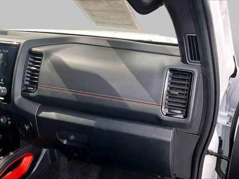 Certified 2022 Nissan Frontier Pro-X RWD image 18