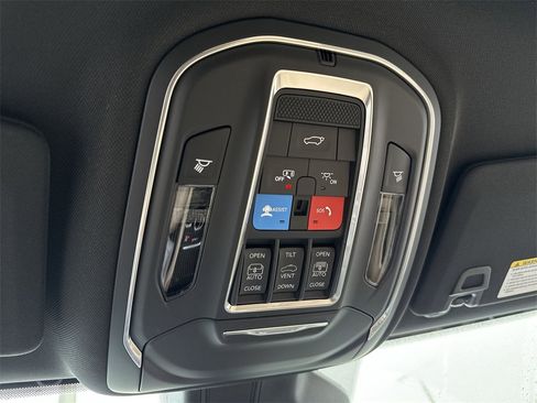 New 2025 Jeep Grand Cherokee L Limited w/ Trailer Tow Package image 16