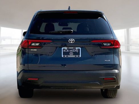 Used 2024 Toyota Grand Highlander FWD image 4