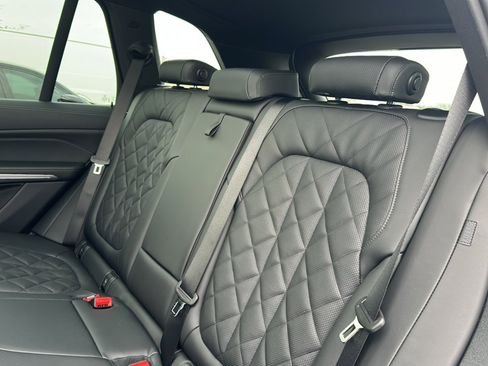 New 2026 BMW X5 sDrive40i w/ M Sport Package image 17