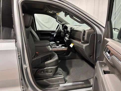 New 2025 GMC Sierra 1500 SLT w/ SLT Premium Plus Package image 14