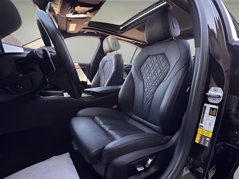 Used 2023 BMW 530e 530e iPerformance w/ Premium Package image 27