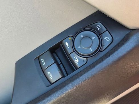 Used 2020 Chevrolet Camaro LT image 32