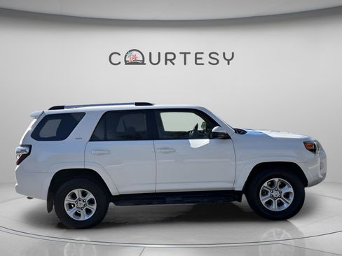 Used 2019 Toyota 4Runner SR5 image 8