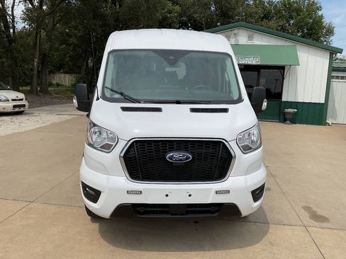 Used 2022 Ford Transit 350 XLT RWD image 4