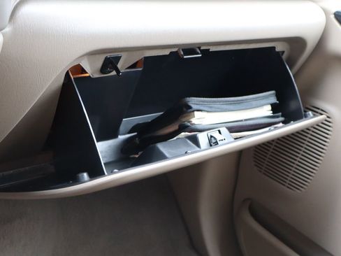 Used 2001 Ford F450 image 36