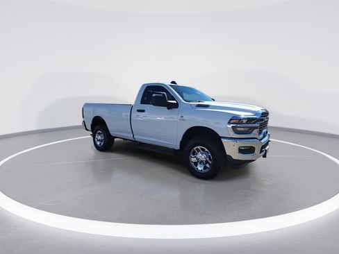 Certified 2026 RAM 2500 Tradesman AWD/4WD image 2