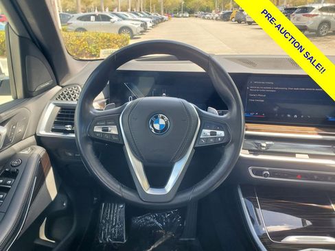 Used 2025 BMW X5 xDrive50e AWD/4WD image 24