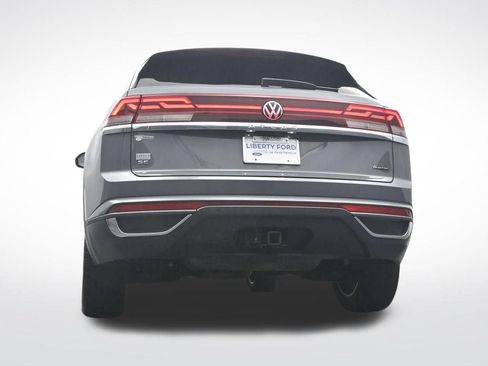 Used 2024 Volkswagen Atlas Cross Sport SE w/ Panoramic Sunroof Package AWD/4WD image 46