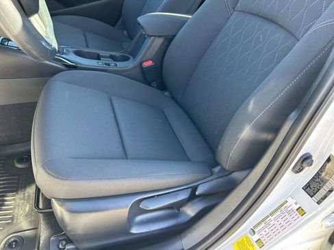 Used 2023 Toyota Corolla LE image 9