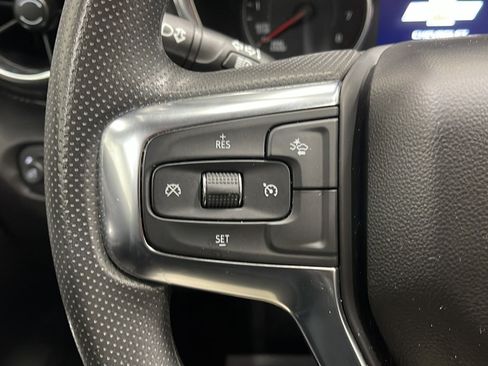 Used 2025 Chevrolet Blazer LT FWD image 6