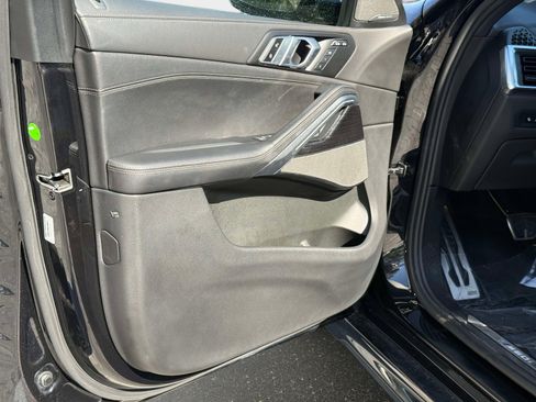 Used 2024 BMW X6 M60i image 38