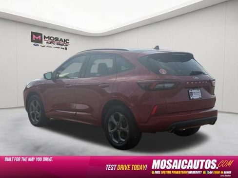 Used 2023 Ford Escape ST-Line w/ Tech Pack #1 AWD/4WD image 5