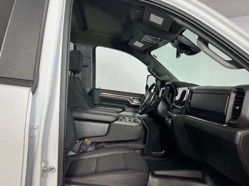 Used 2024 Chevrolet Silverado 3500 LT image 33