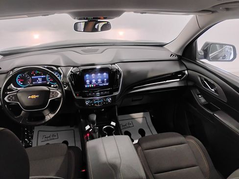 Used 2021 Chevrolet Traverse LT FWD image 18