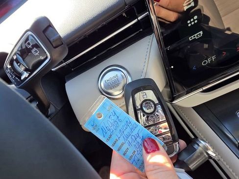 New 2026 Lincoln Nautilus Reserve w/ Jet Appearance Package image 14