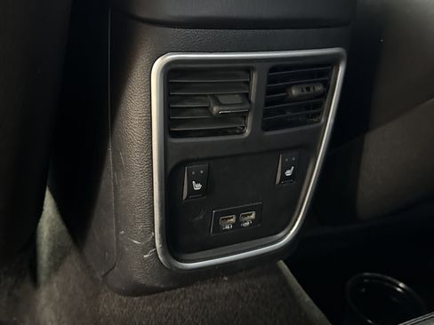 Used 2015 Dodge Charger R/T w/ Plus Group RWD image 11