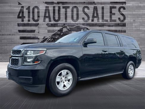Used 2019 Chevrolet Suburban LT image 6