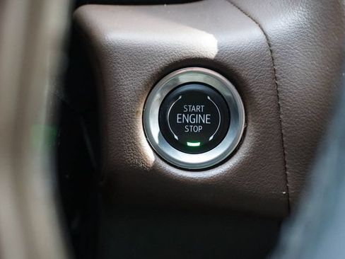 Used 2024 Chevrolet Tahoe High Country AWD/4WD image 33