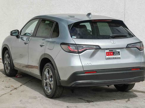 New 2026 Honda HR-V LX image 6