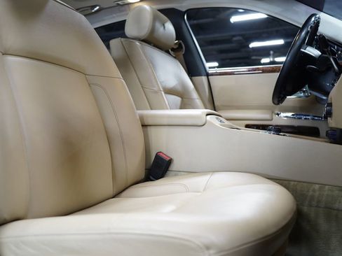 Used 2010 Rolls-Royce Ghost RWD image 48