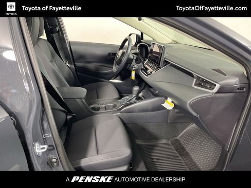 Used 2026 Toyota Corolla LE image 6