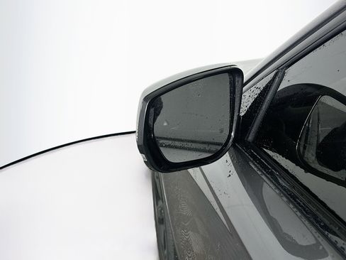 Used 2023 Jeep Grand Cherokee L Limited w/ Black Appearance Package image 16