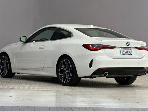 Used 2025 BMW 430i Coupe w/ Convenience Package image 3