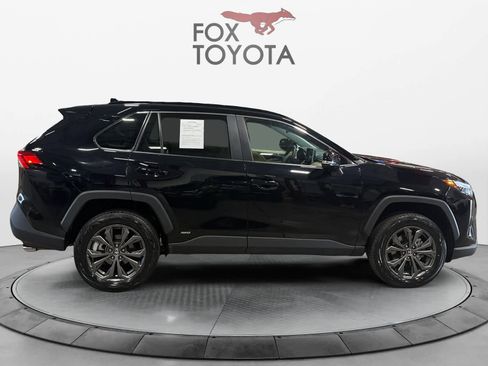 Used 2024 Toyota RAV4 XLE Premium image 7