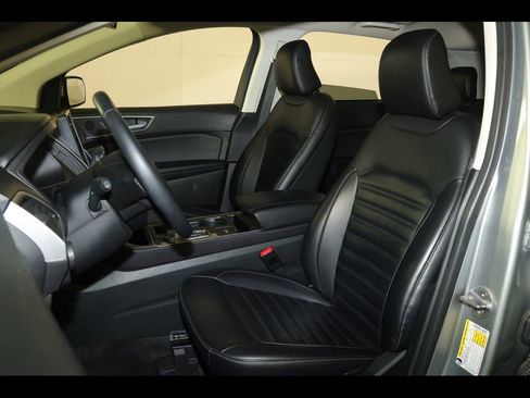 Used 2024 Ford Edge SEL image 21