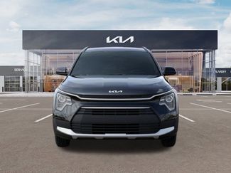 New 2025 Kia Niro LX FWD video 2